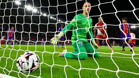 Safonov đã đánh mất phép thuật tại PSG